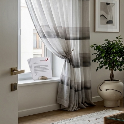 Плат за перде с ленена текстура и преливащи райета