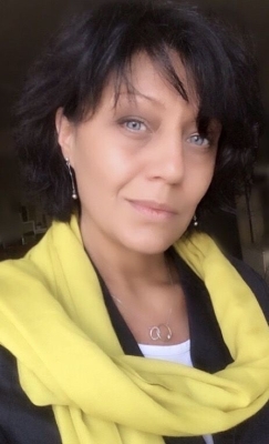 Антония Натова